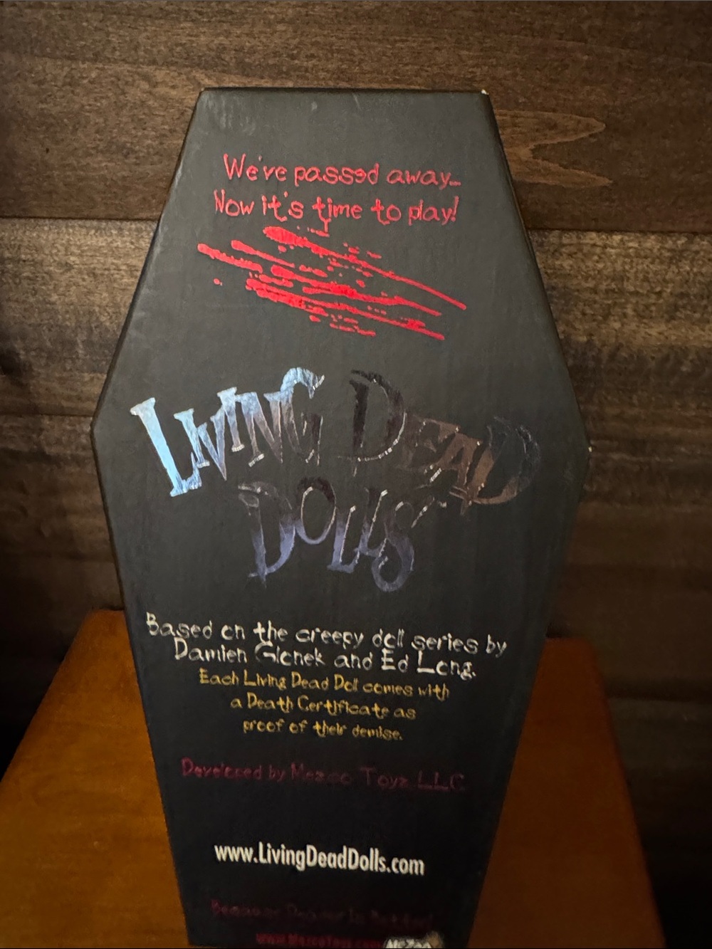Evangeline Living Dead Doll - Picture 5 of 5